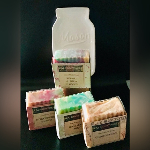 Handmade Artisanal moisturizing Soap - Picture 4 of 4
